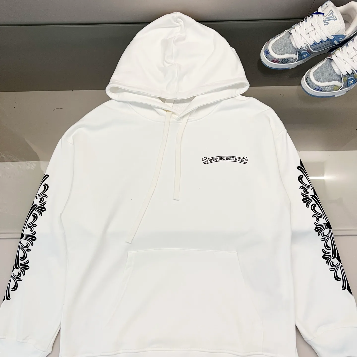 P260 chrome hearts/Chrome Hearts 420g pure cotton hooded sweatshirt, classic Sanskrit hand sleeves printed front and back cross ✝️LOGO logo, official synchronization, 1:1 original mold opening, fashion personality, versatile trend, pure original quality, original washed fabric, tag, collar label, washed wheat, three complete labels, color: black, white. Size: XS-L